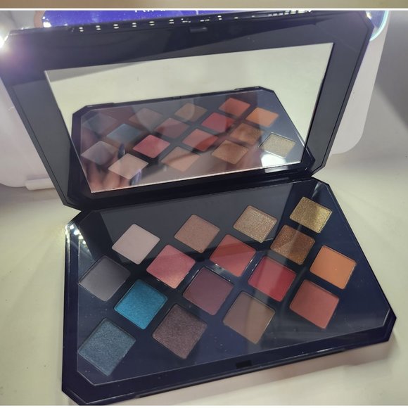 Fenty Moroccan Spice Eyeshadow Pallet - Picture 1 of 2